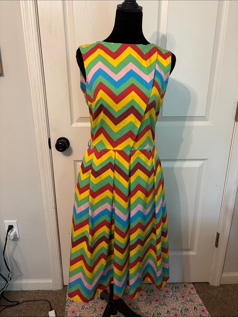 Vintage-Inspired Chevron Midi Dress in Multicolor